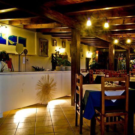 Hotel Miramare Bosa Marina Bagian luar foto