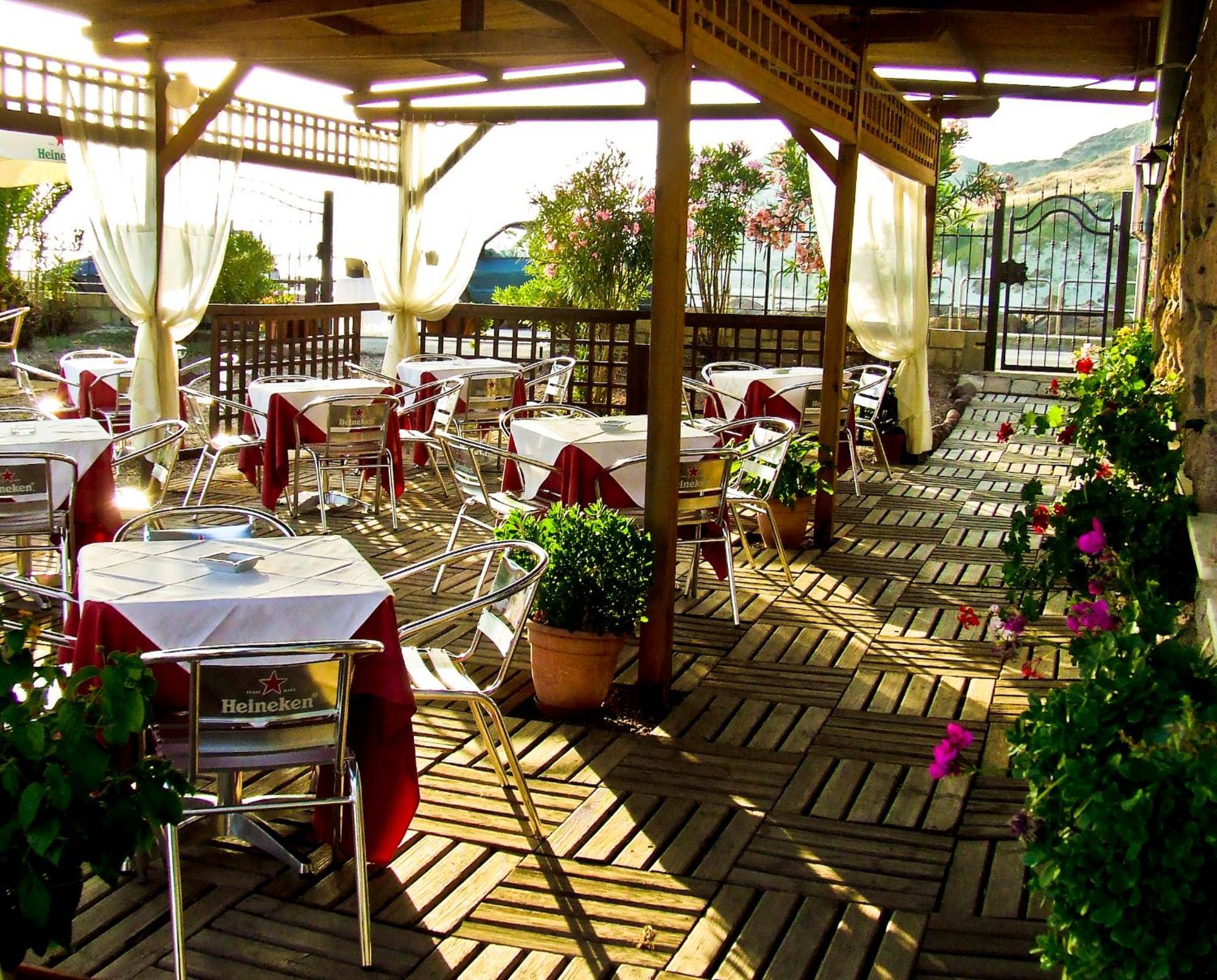 Hotel Miramare Bosa Marina Bagian luar foto
