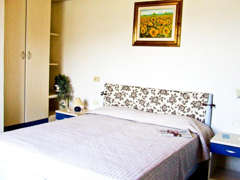 Hotel Miramare Bosa Marina Ruang foto